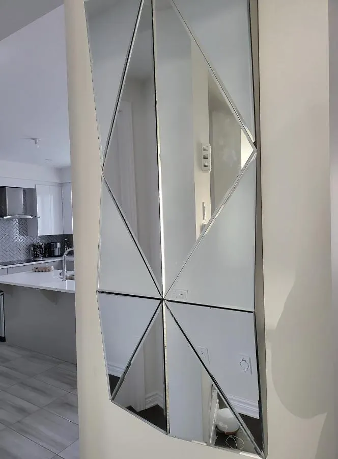Guest house Luxury Home Ottawa
