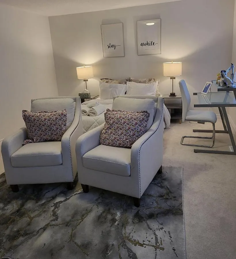 Guest house Luxury Home Ottawa